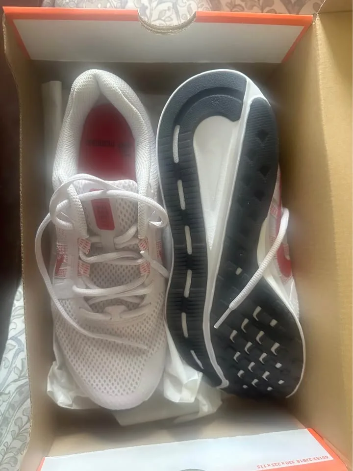 Nike Running Shoes image indicator(4)