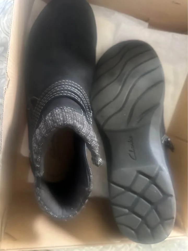 Clarks Carleigh Ankle Boots image indicator(4)