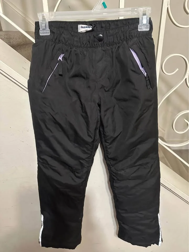 Old Navy Snow Pants for girls image indicator(3)