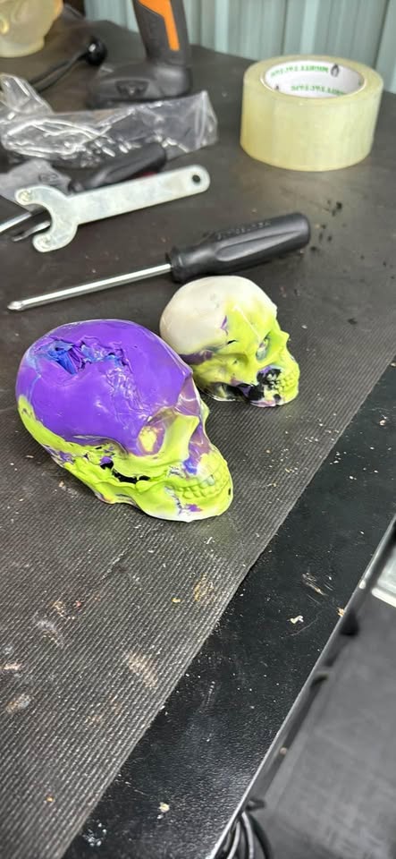 2 colorful skull paperweights - photo 3