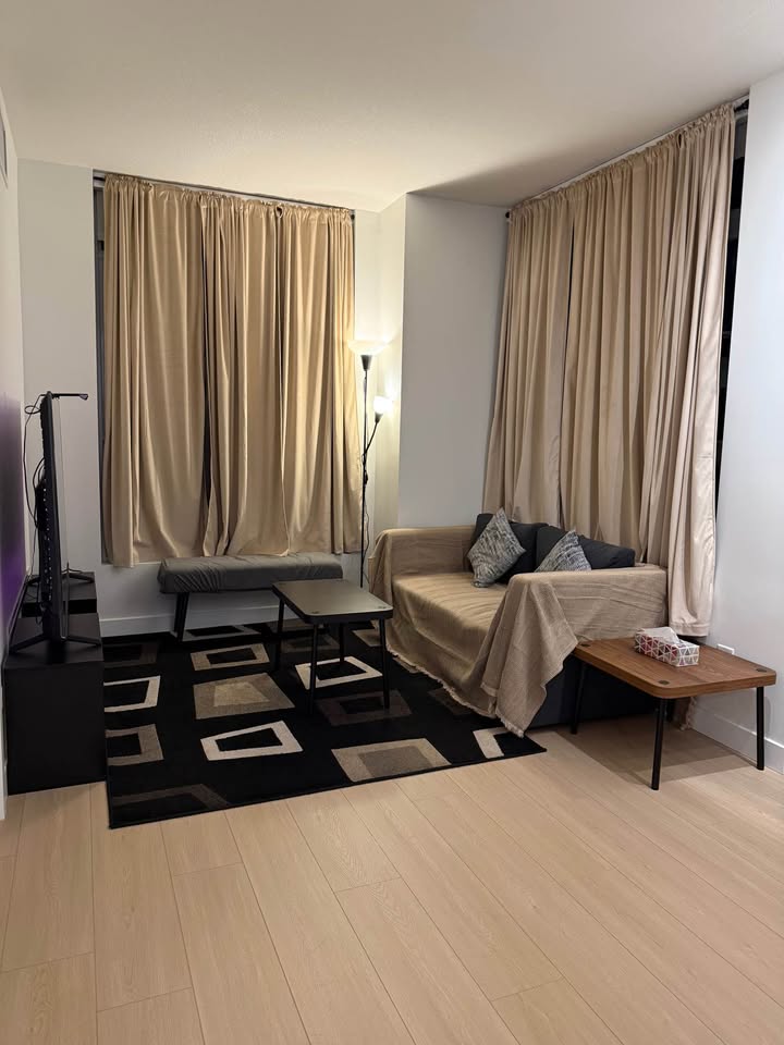 Private room for rent - photo 2