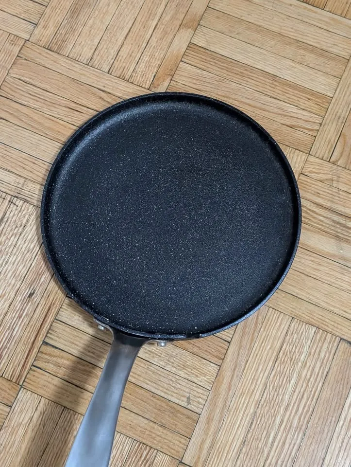 Heritage The Rock 10" Pan image indicator(2)