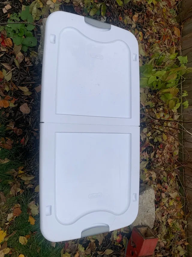 Sterilite Wheeled Underbed Storage Box image indicator(3)