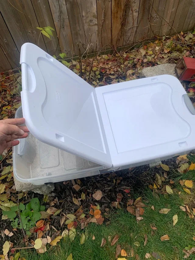 Sterilite Wheeled Underbed Storage Box image indicator(4)