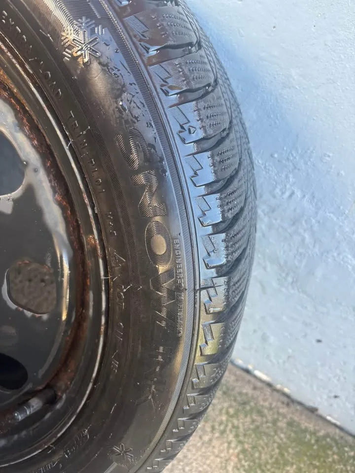 215/55R17 Winter Tires on Rims image indicator(3)