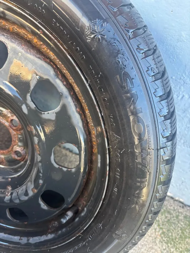 215/55R17 Winter Tires on Rims image indicator(7)