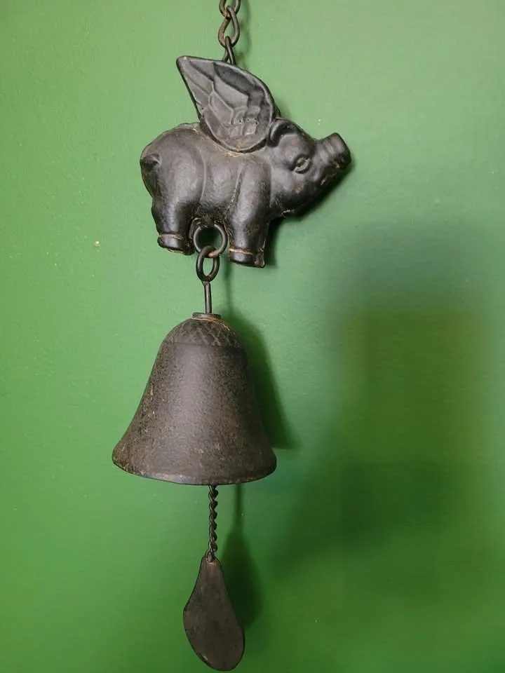 Ganz Flying Pig Wind Bell image indicator(2)