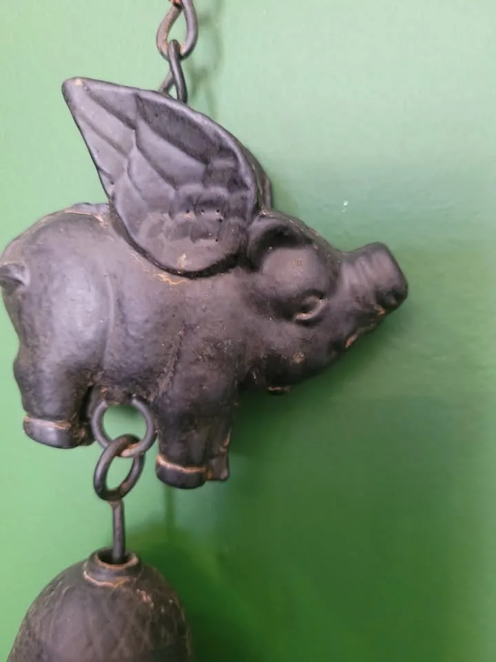 Ganz Flying Pig Wind Bell image indicator(4)