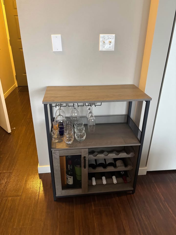 Coffee & Wine Bar Cabinet - photo 3