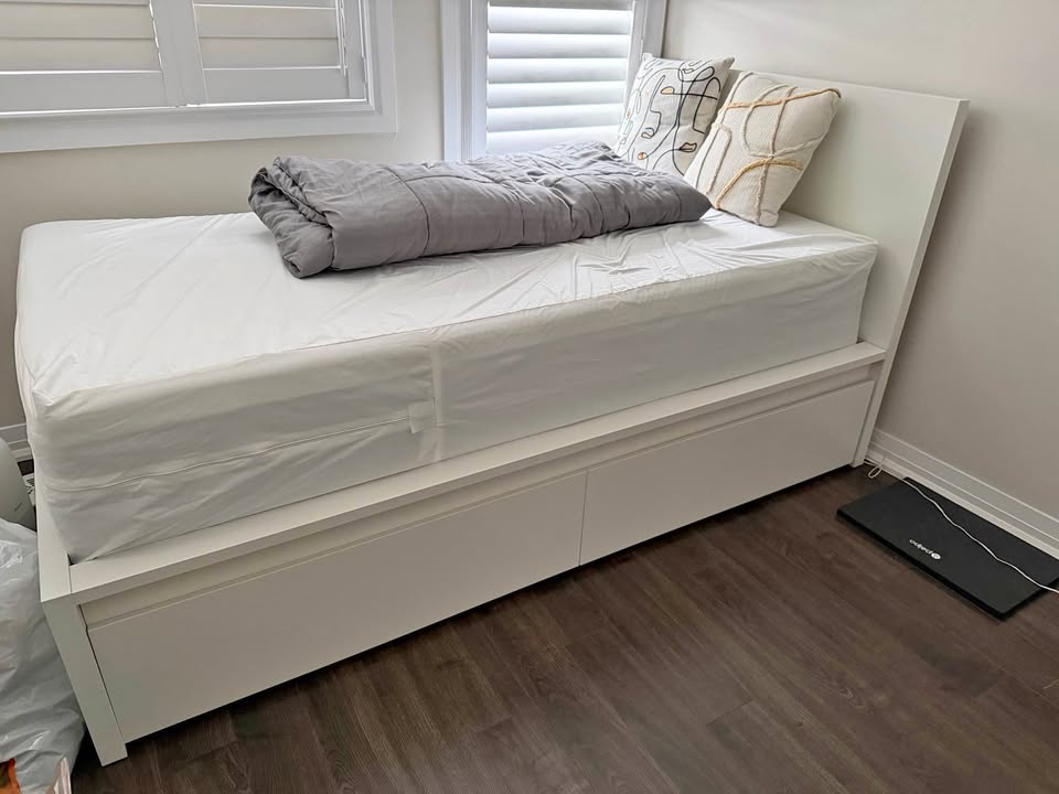 Ikea MALM Twin bed frame with storage - 99%new