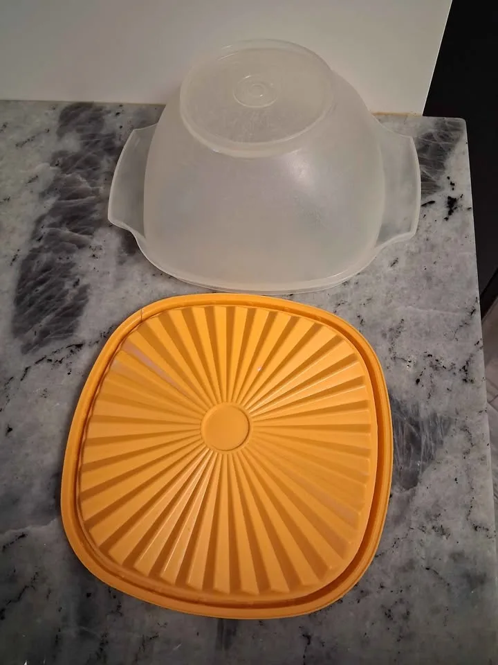 vintage Tupperware image indicator(4)