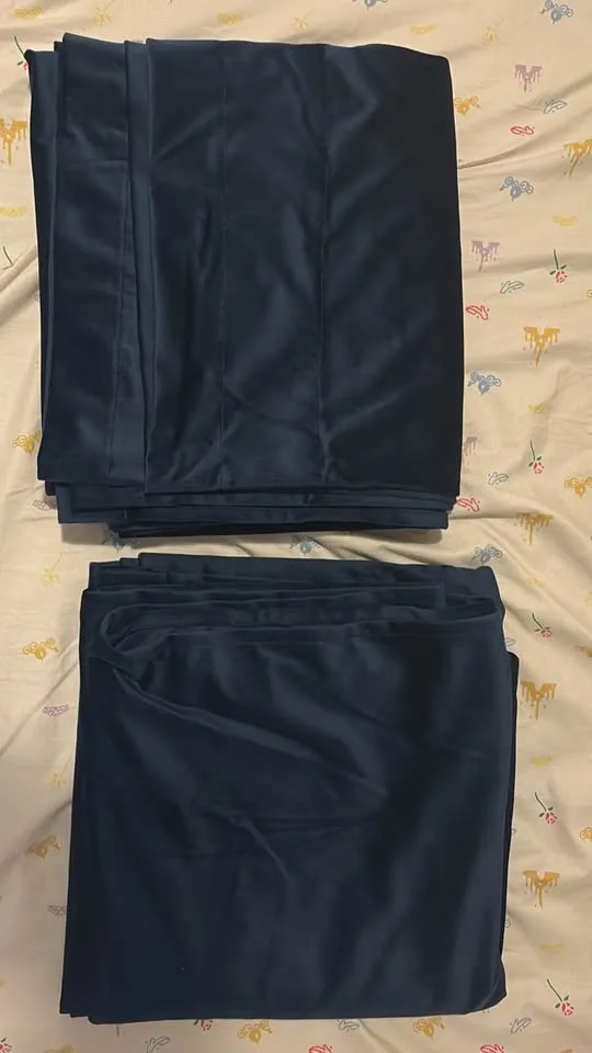 Brand new Navy Blue rod pocket Velvet Curtains W52 x L92 inches image indicator(3)