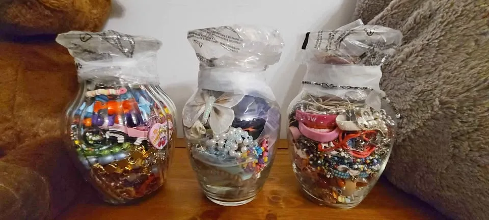 Mystery jewelry jars