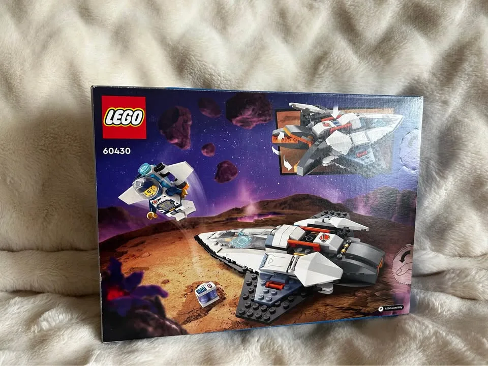 Lego City 60430 Spaceship Toy image indicator(2)