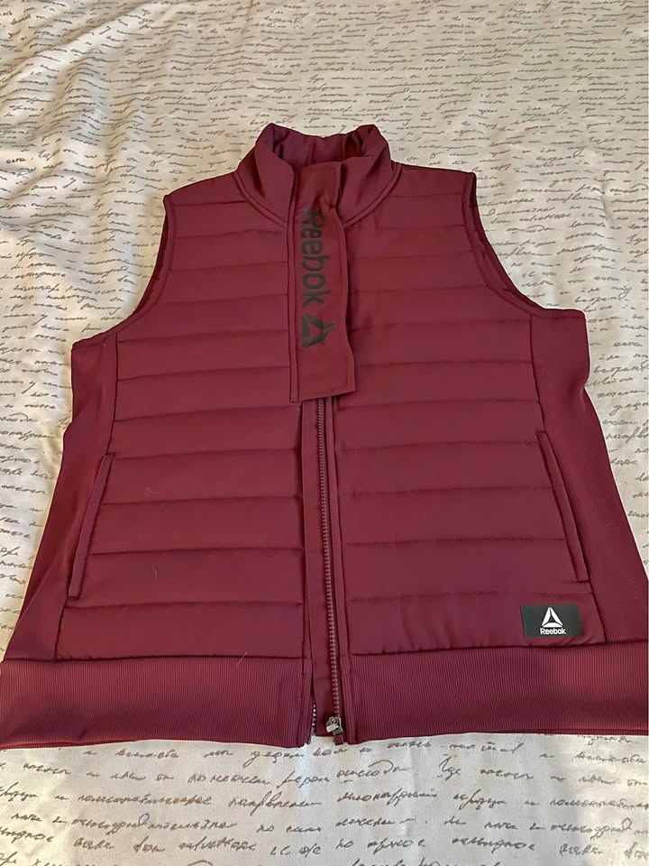 Reebok women’s vest- XL