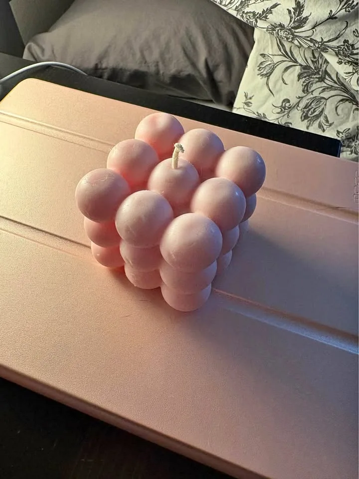 Pink Candle thumbnail