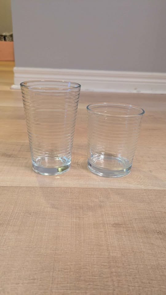 4 glass cups - photo 2