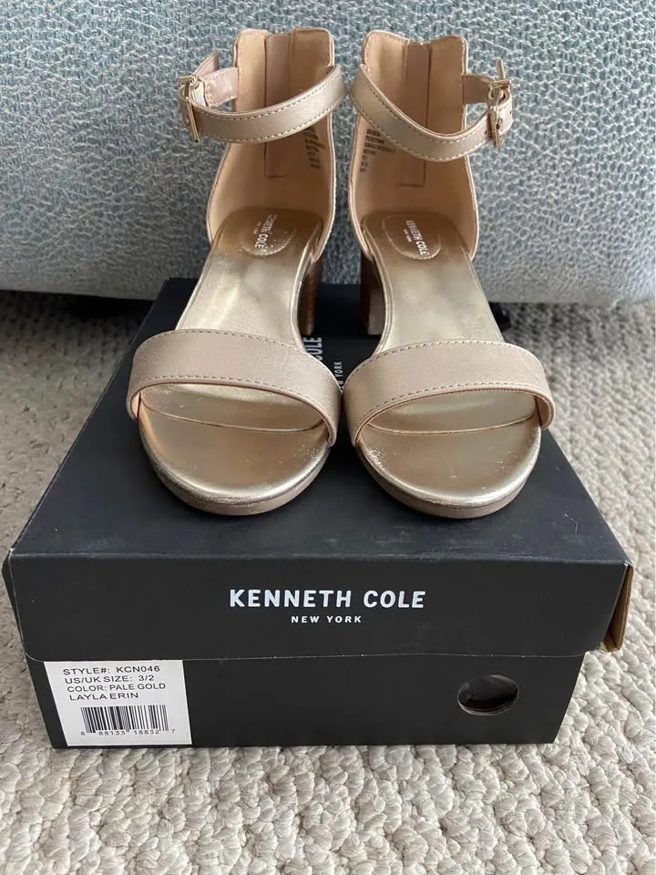 Girl’s Gold Dress Shoes, by Kenneth Cole, size 3 image indicator(3)
