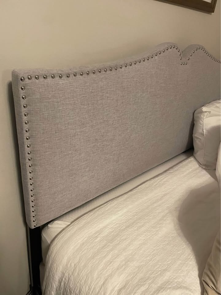 Queen size Headboard - photo 3