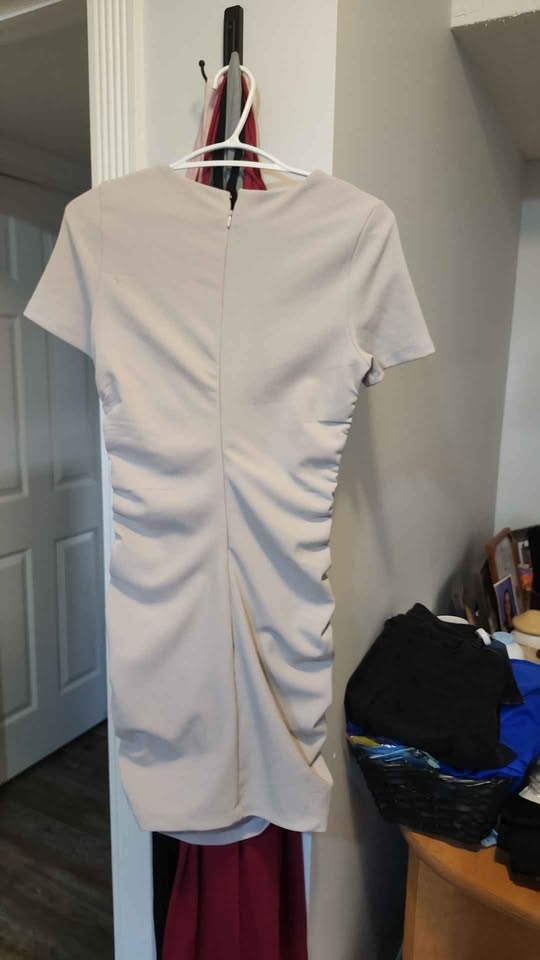 Beige dress - photo 2