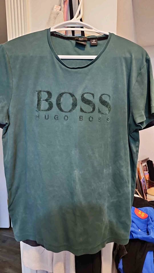 Green boss t shirt