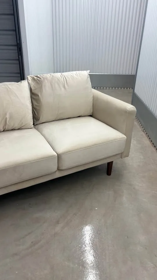 56" wide Loveseat ♥️😍 image indicator(3)
