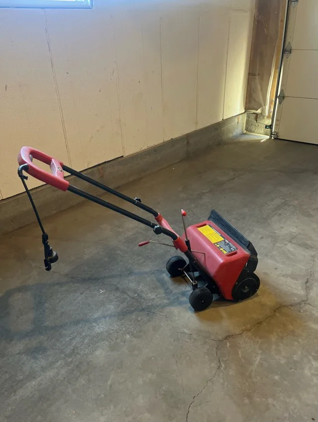 Spectra Tools Snow Shovel image indicator(2)