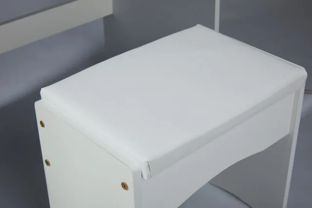 Prestige Vanity – Wholesale Makeup Vanity $135 | Flip for $249.9 image indicator(7)