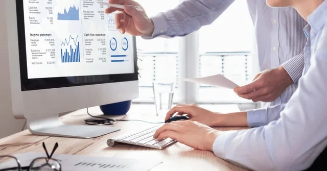 Business Consulting - Solving Platform and Technical Issues image indicator(2)