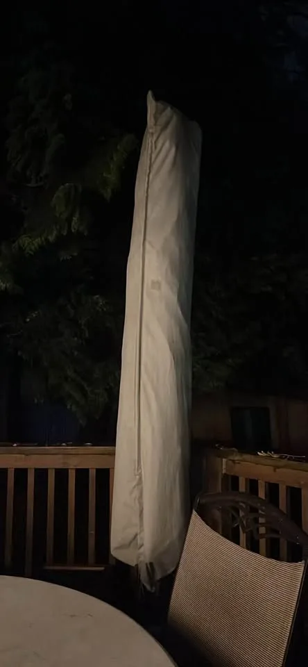 Treasure Garden 10-ft square Cantilever Patio Umbrella image indicator(4)