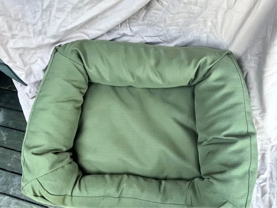 KONG Cuddler Dog Bed – Green (1 of 2) image indicator(4)