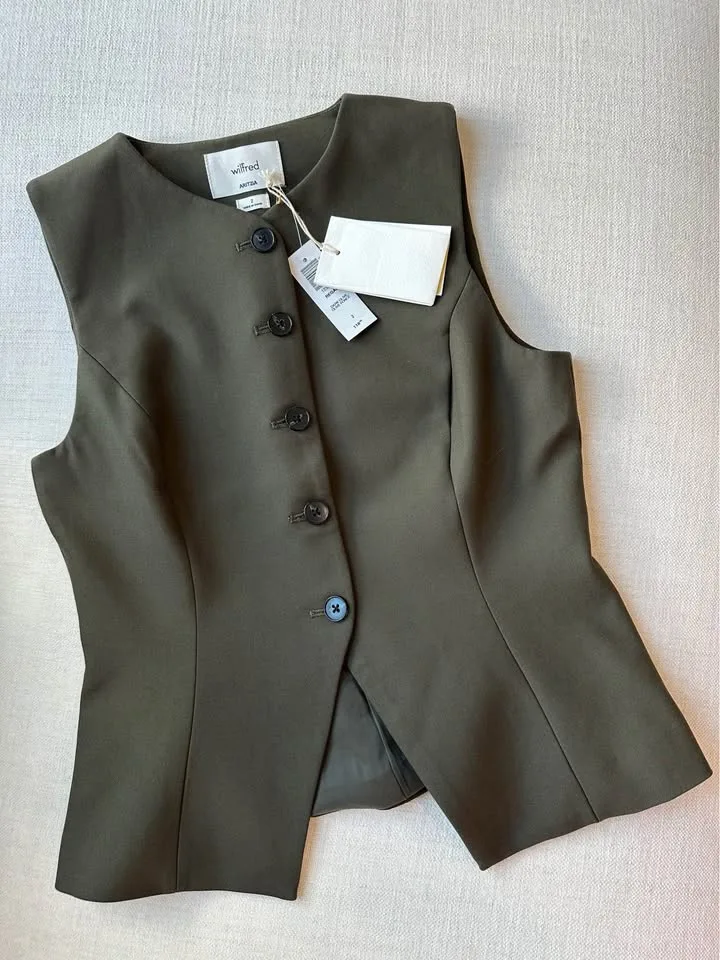 Aritzia Regal Vest - Ressential Size 2 NWT image indicator(2)