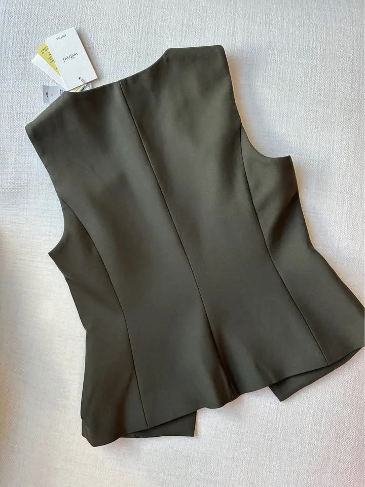Aritzia Regal Vest - Ressential Size 2 NWT image indicator(3)