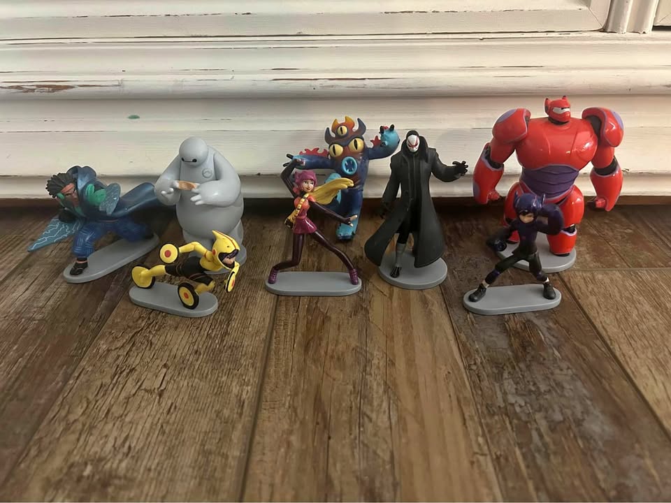 Disney Store Big Hero 6 Figurine Playset