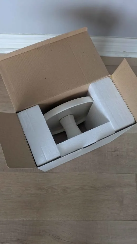 Hallmark snowflake cake stand image indicator(5)