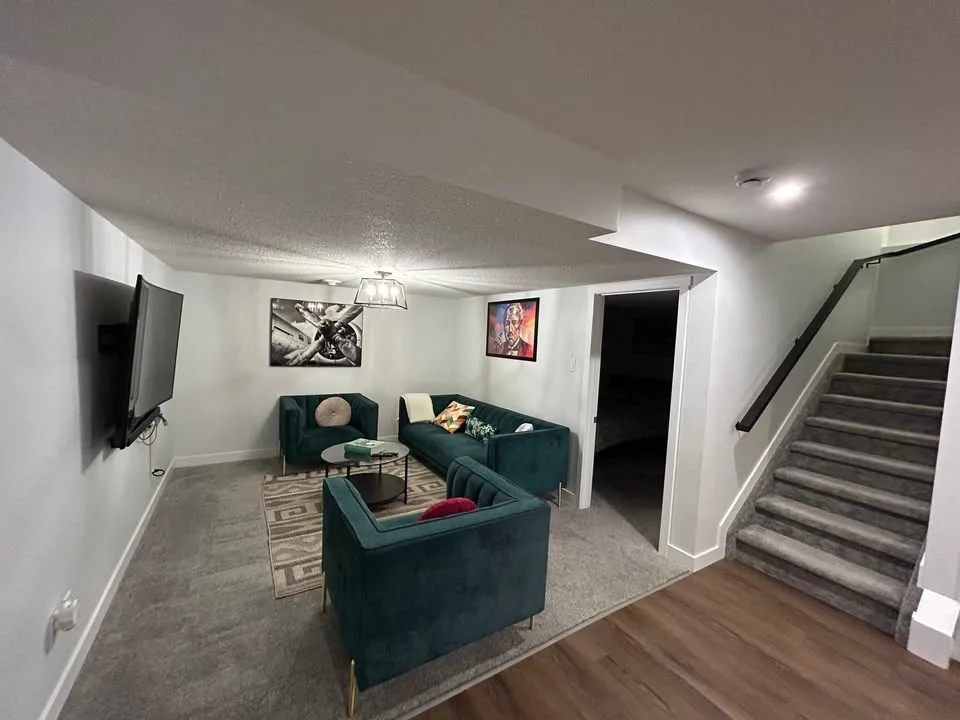 Furnished 2-Bedroom Basement Suite for Rent image indicator(3)