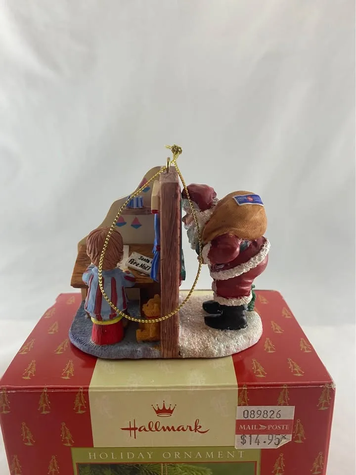 2002 Hallmark Canada Post Ornament “Write To Santa” image indicator(4)