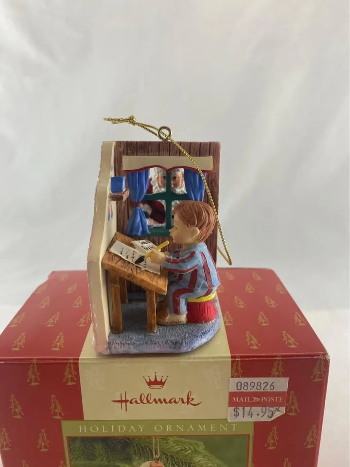 2002 Hallmark Canada Post Ornament “Write To Santa” image indicator(5)