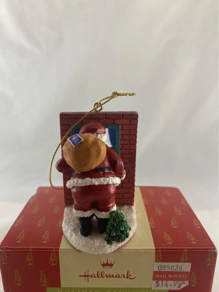 2002 Hallmark Canada Post Ornament “Write To Santa” image indicator(7)