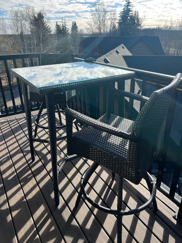 Ratana Outdoor Wicker Barstool Set image indicator(3)