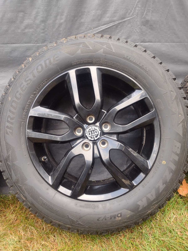 Ford Escape Winter Tires and Rims - photo 3