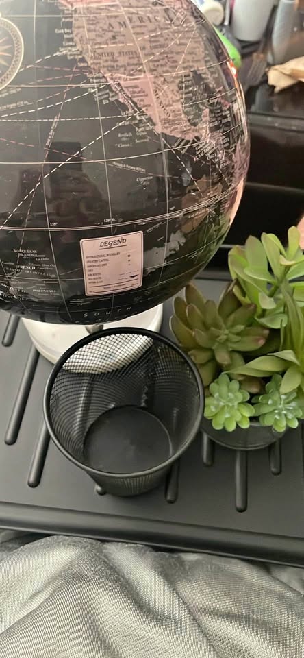 Office Desk Supplies/Decorations