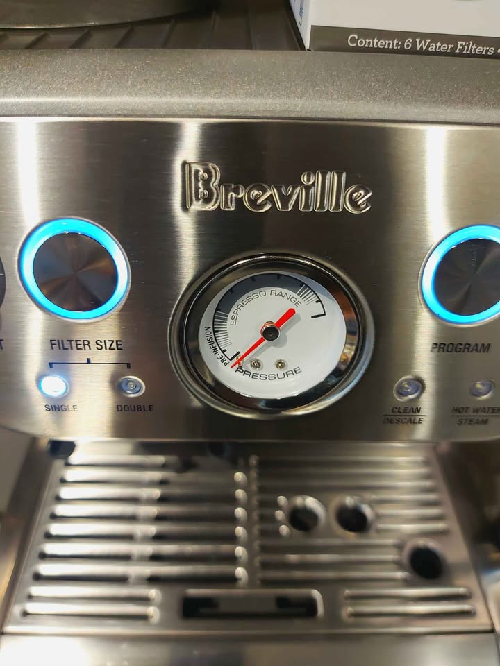 Breville Barista Express - Like NEW!! - photo 5