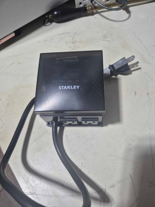 Stanley dual outlet digital timer