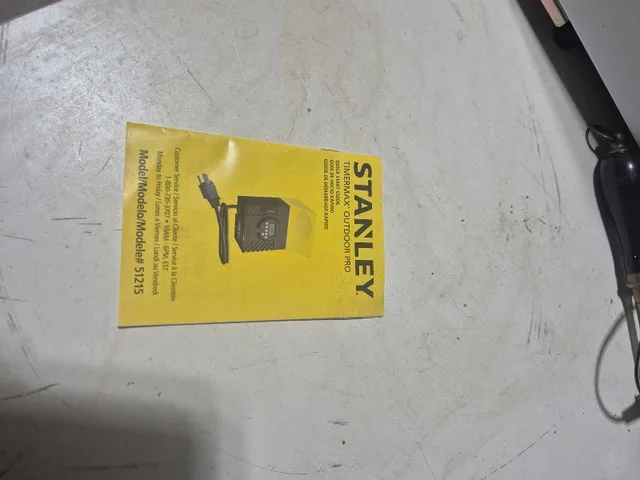 Stanley dual outlet digital timer image indicator(3)