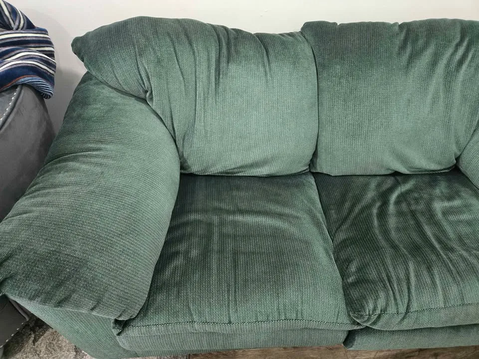 Sofa loveseat image indicator(2)