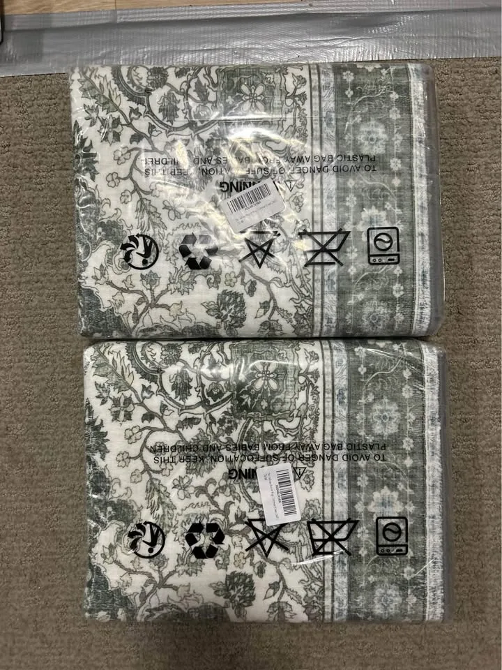 Brand New Washable Non-Slip Boho Rug image indicator(2)