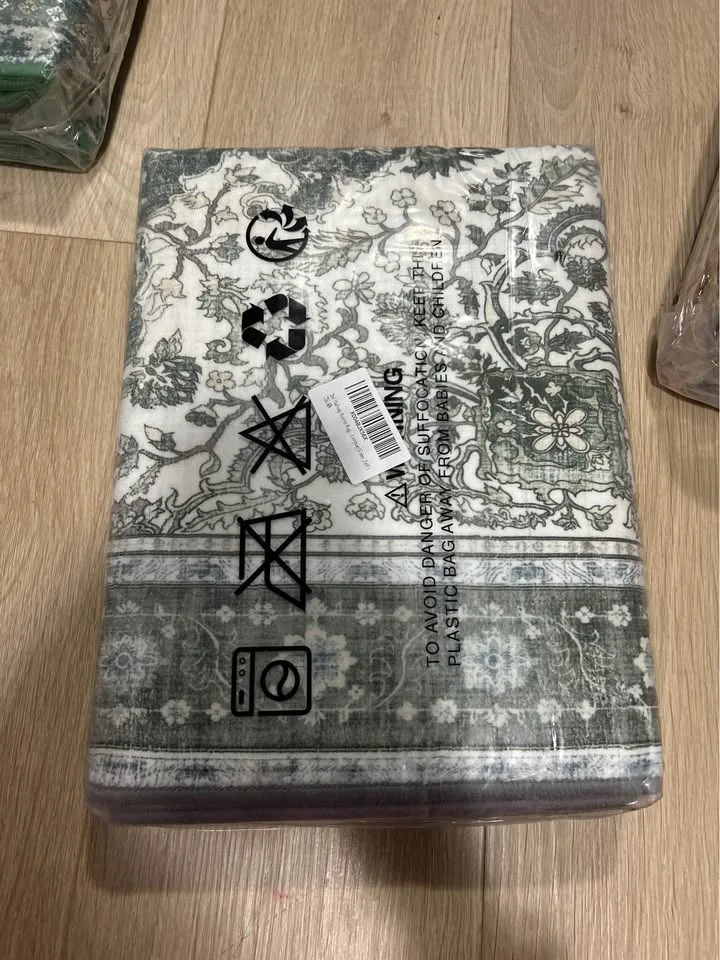 Brand New Washable Non-Slip Boho Rug image indicator(5)