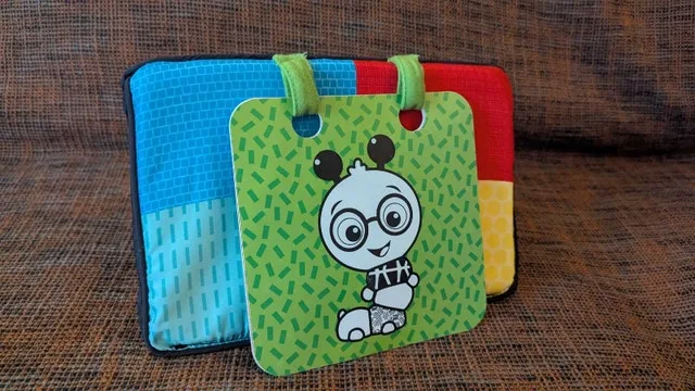 High Contrast Soft Book image indicator(2)