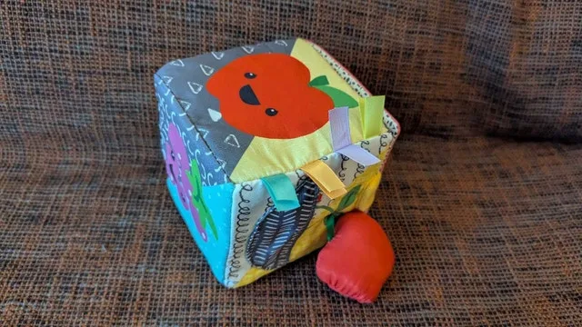 Infantino Sensory Block image indicator(3)